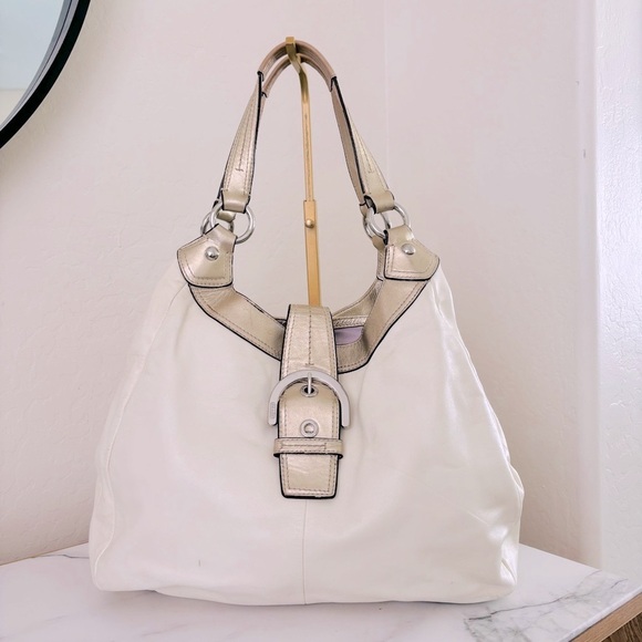 Coach Soho Lynn Large Hobo Bag Cream and Gold Shoulder Bag F17092 - Picture 1 of 13